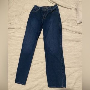 Hollister ultra high rise dad jeans. 26R.